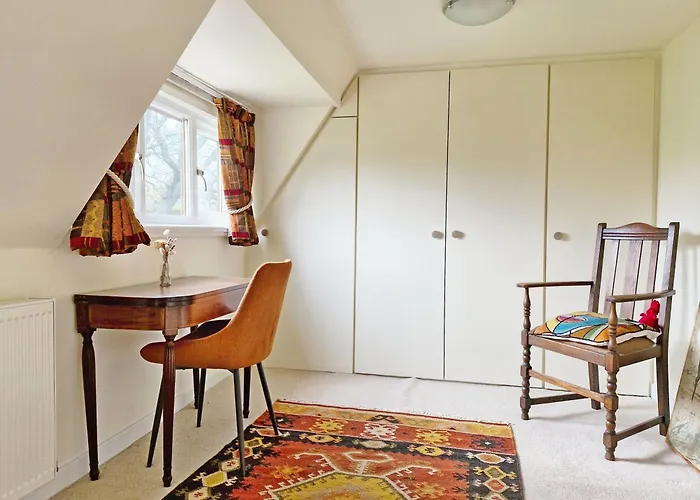 Broomy Cottage